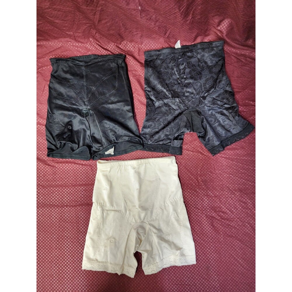 Breezies Women's Black&White Seamless Smoothing Mid-Thigh Short Set of 3 Size M